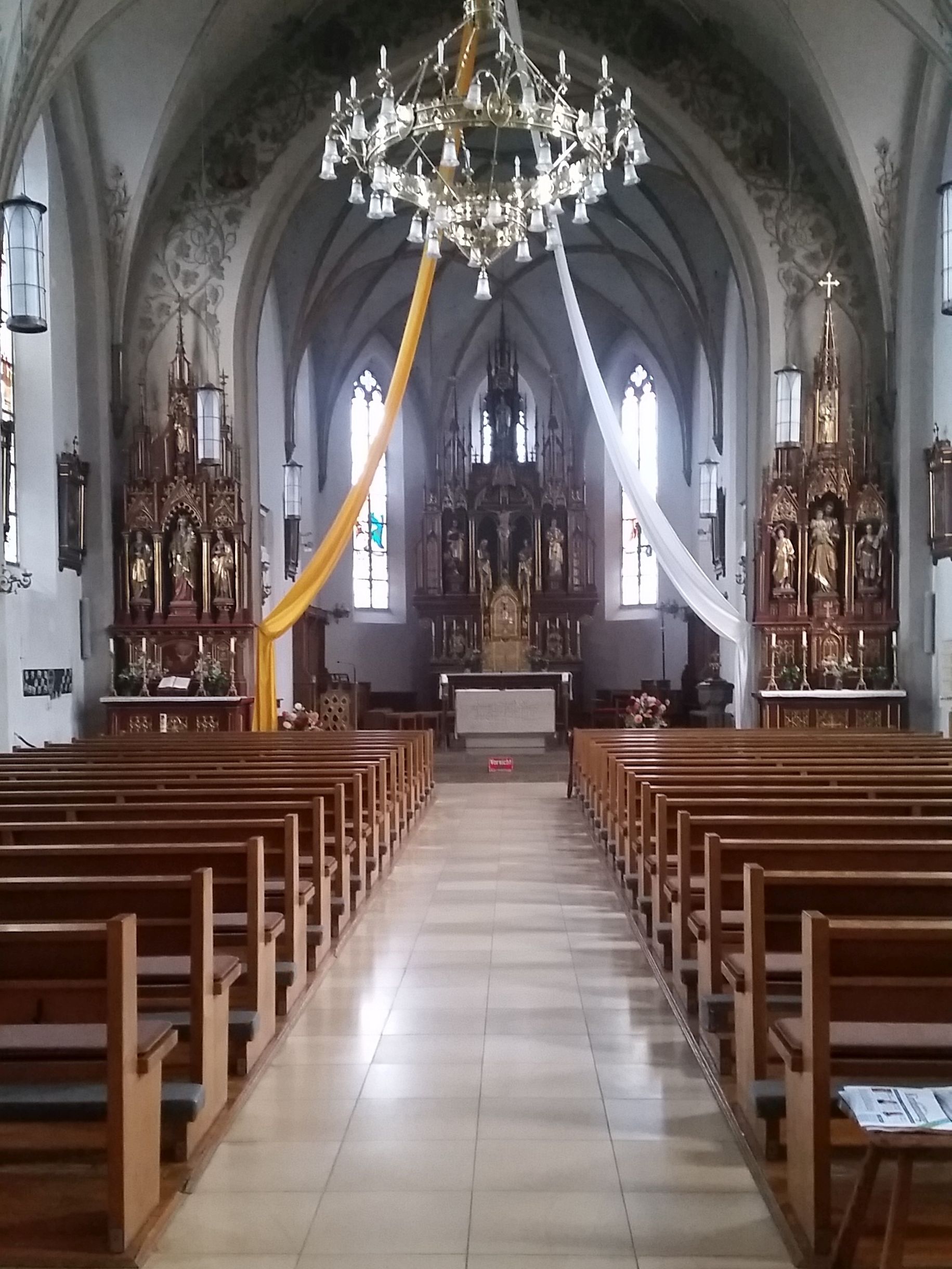 Kath. Kirche Eggstätt - Fußbodenbehandlung von Heinz Steinmeyer