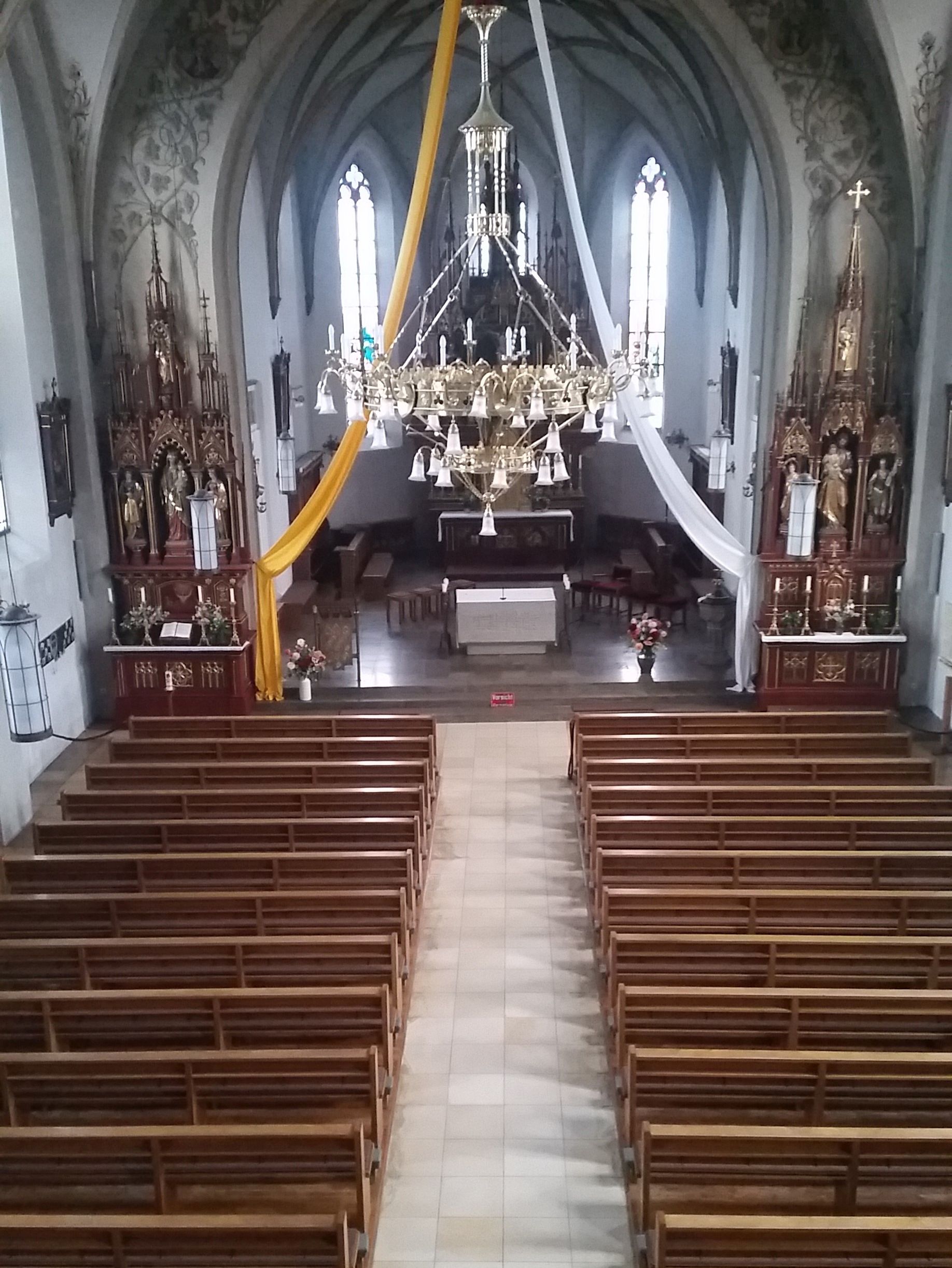 Kath. Kirche Eggstätt - Fußbodenbehandlung von Heinz Steinmeyer